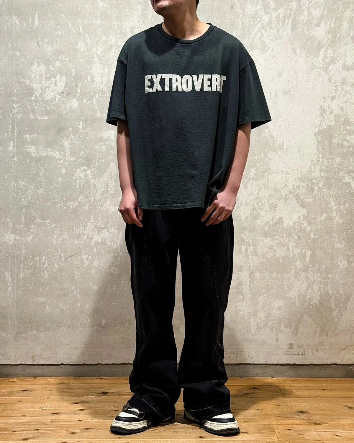 GALLERY DEPT. INTRO EXTRO REVERSIBLE TEE ATK series Reversible slogan TEE Washed black S-XL Ready-made garments Asso special dyed The bones are obviously whitened Rewashed water treatment The printing has an obvious distressed feel The VINTAGE effect is full Original cylindrical fabric Loose version The printing is washed and distressed
